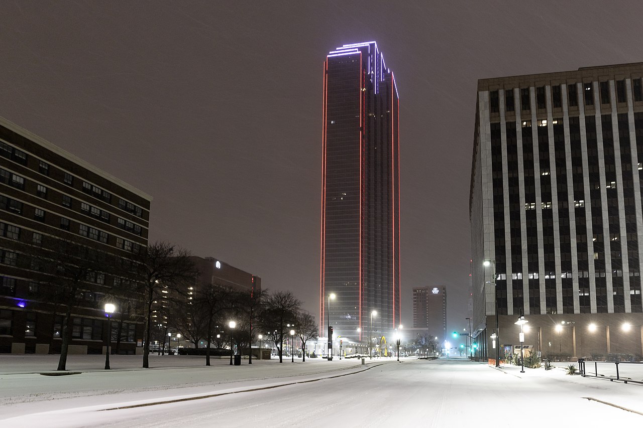 Bank of America Plaza, Dallas