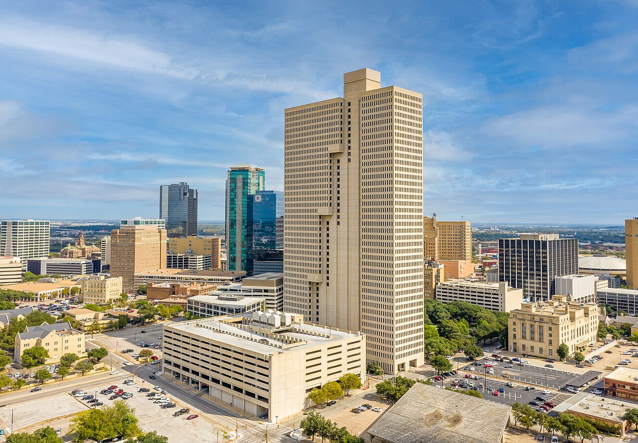 Burnett Plaza, Fort Worth