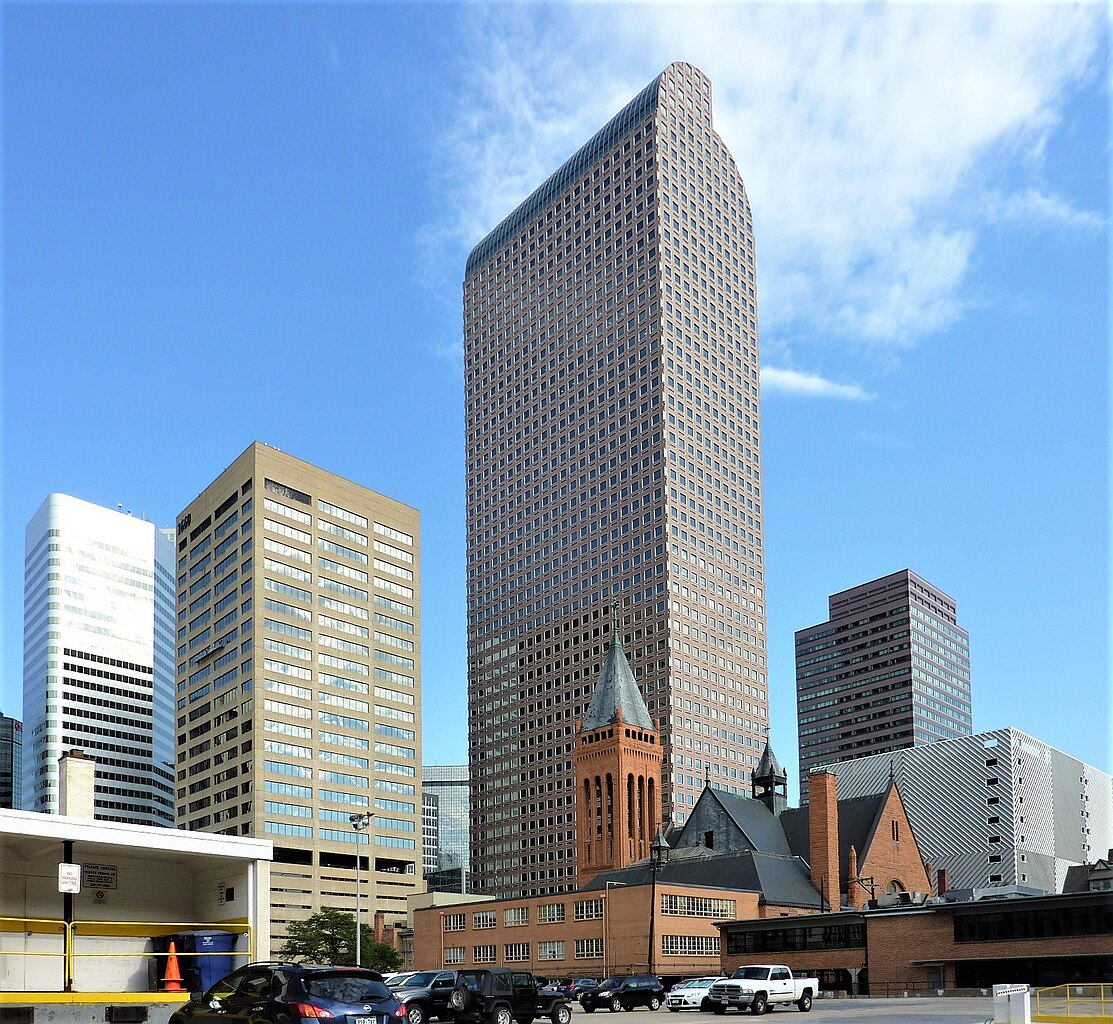 Wells Fargo Center, Denver