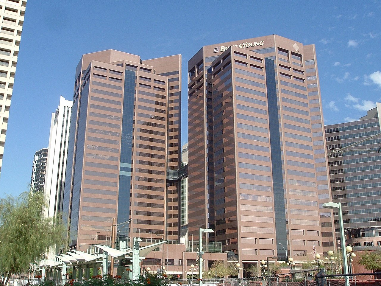 Renaissance Square, Phoenix